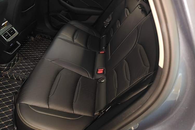 Used Geely Auto Preface 2021 2.0TD Luxury Version Left Rear Seat