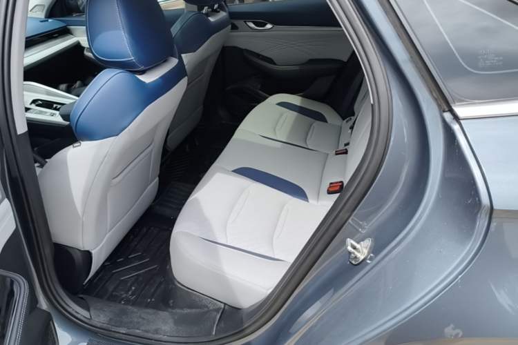 Used Geely Auto Preface 2021 Revised Version 2.0TD Luxury Edition Left Rear Seat