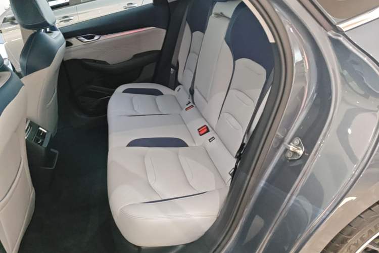 Used Geely Auto Preface 2021 Revised Version 2.0TD Luxury Edition Left Rear Seat