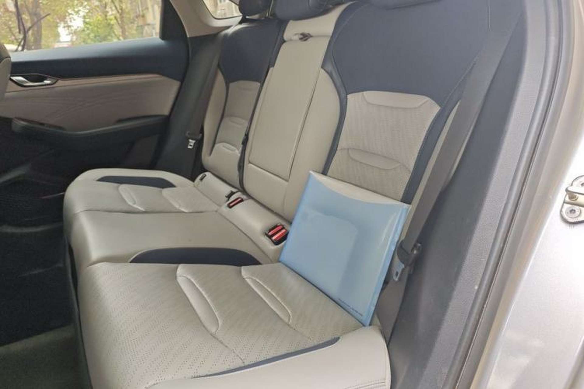 Used Geely Auto Preface 2021 Revised Version 2.0TD Luxury Edition Left Rear Seat