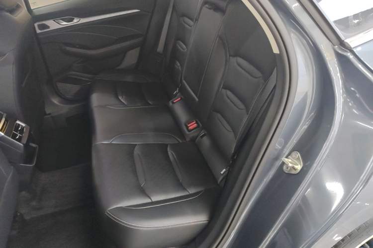 Used Geely Auto Preface 2021 2.0TD Luxury Version Left Rear Seat