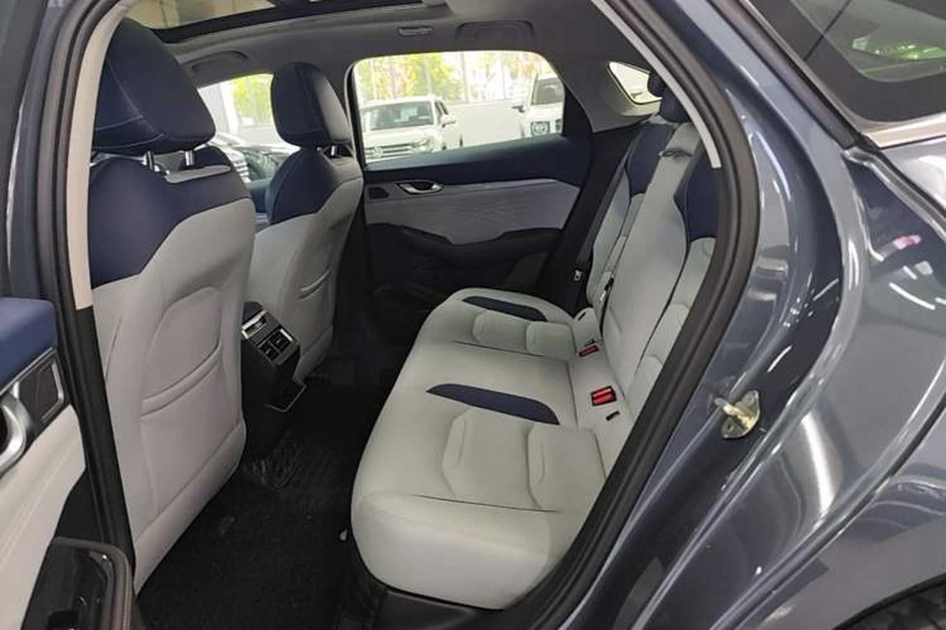 Used Geely Auto Preface 2021 Revised Version 2.0TD Luxury Edition Left Rear Seat
