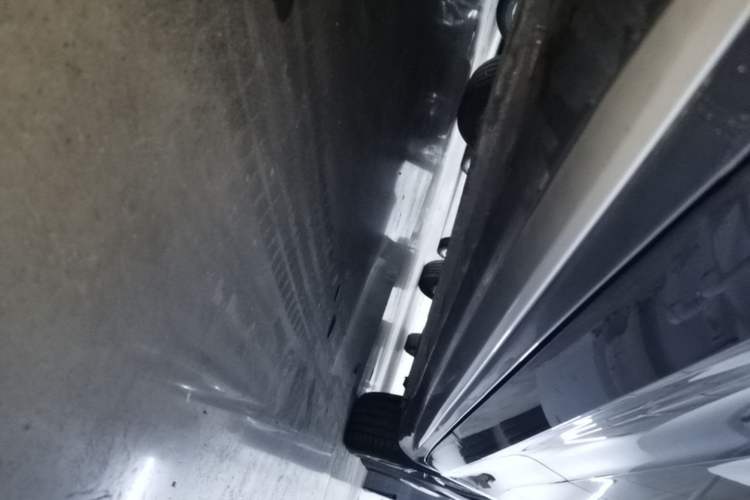 Used Geely Auto Preface 2021 2.0TD Luxury Version Left Side Sill