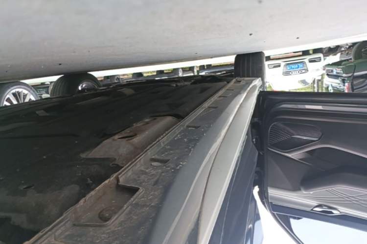 Used Geely Auto Preface 2021 Revised Version 2.0TD Luxury Edition Left Side Sill