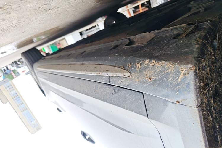 Used Geely Auto Preface 2021 2.0TD Luxury Version Left Side Sill