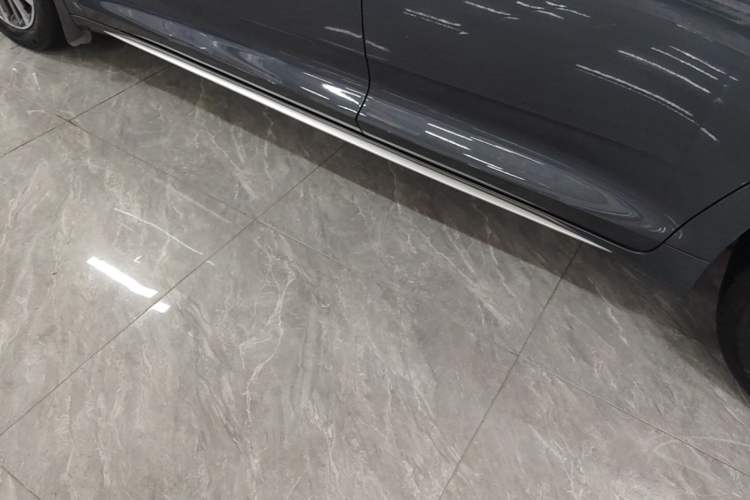 Used Geely Auto Preface 2021 2.0TD Luxury Version Left Side Sill