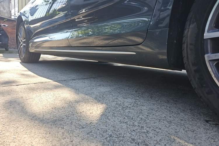 Used Geely Auto Preface 2021 Revised Version 2.0TD Luxury Edition Left Side Sill