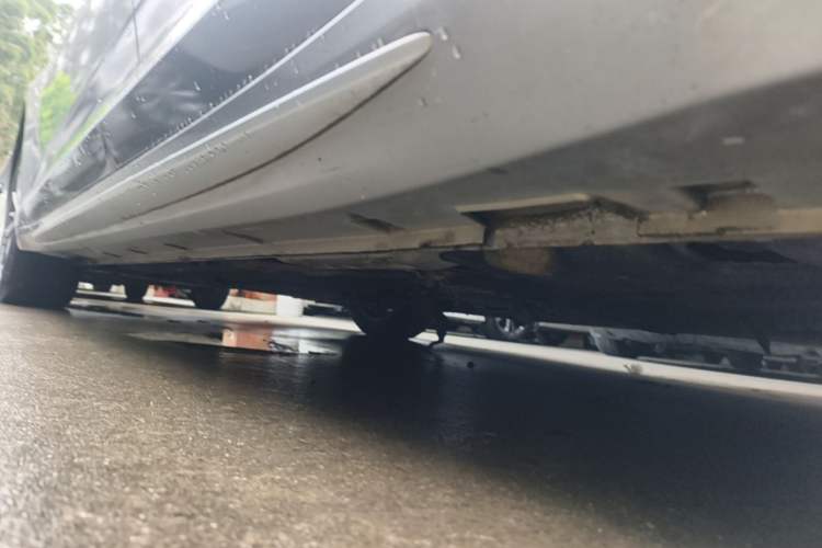 Used Geely Auto Preface 2021 2.0TD Luxury Version Left Side Sill