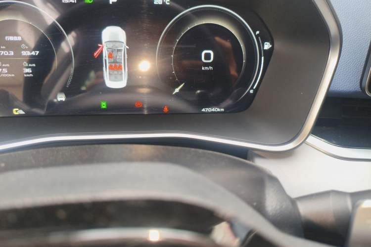 Used Geely Auto Preface 2021 2.0TD Luxury Version Odometer Close Up