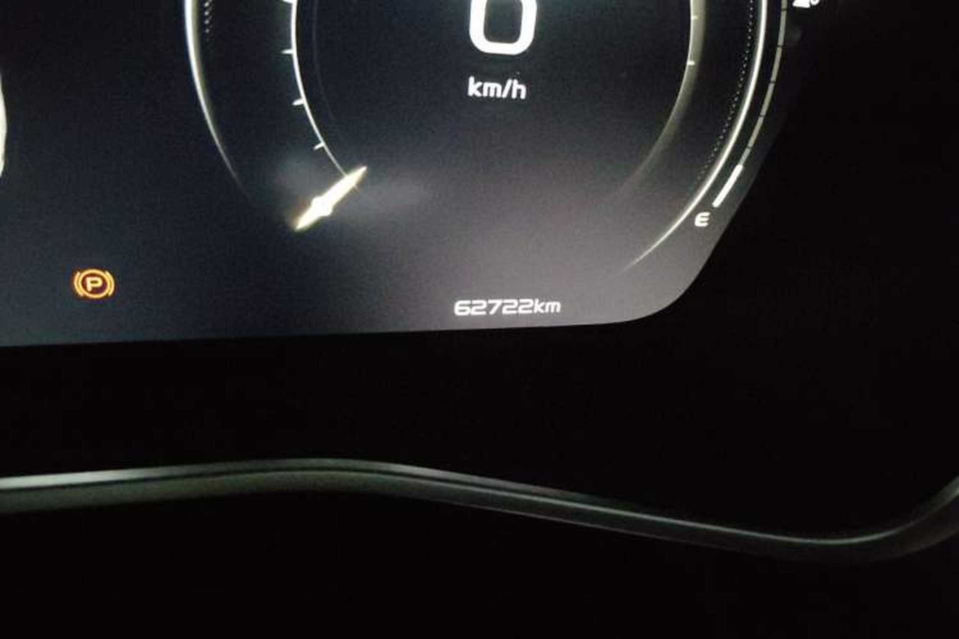 Used Geely Auto Preface 2021 2.0TD Luxury+ Version Odometer Close Up