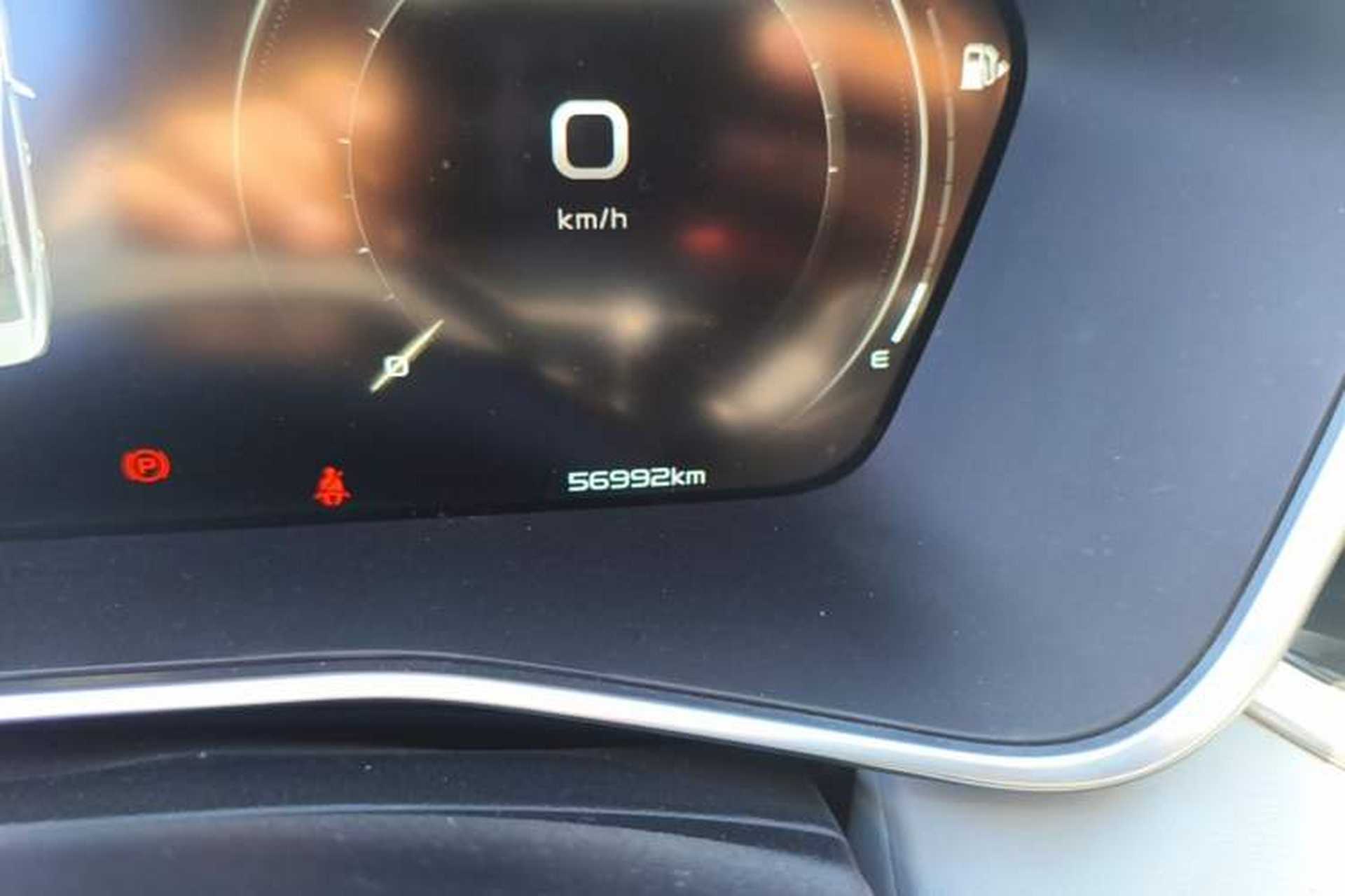 Used Geely Auto Preface 2021 2.0TD Luxury Version Odometer Close Up