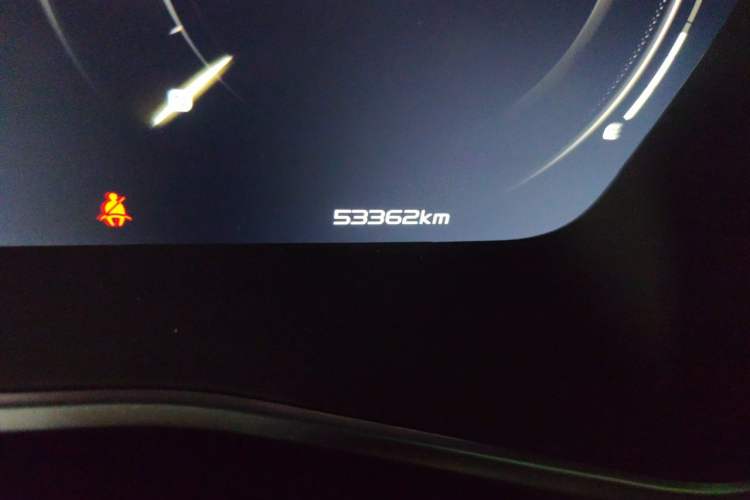 Used Geely Auto Preface 2021 2.0TD Luxury Version Odometer Close Up