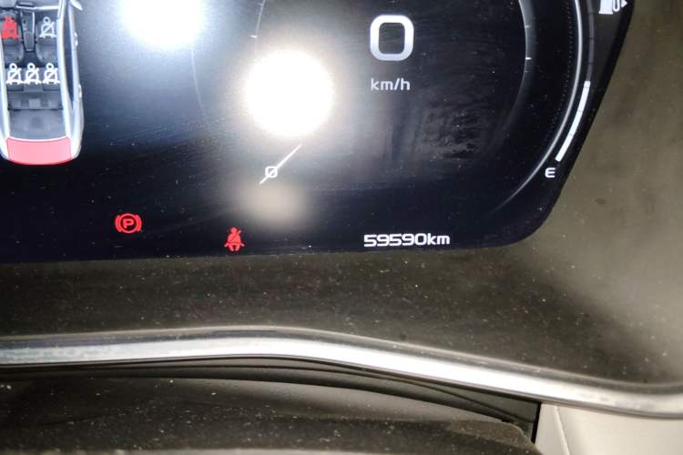 Used Geely Auto Preface 2021 Revised Version 2.0TD Luxury Edition Odometer Close Up