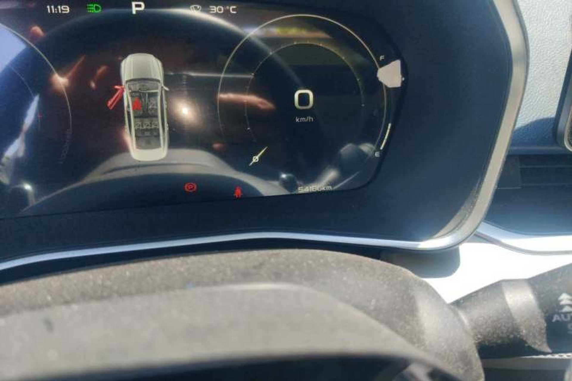 Used Geely Auto Preface 2021 2.0TD Luxury Version Odometer Close Up