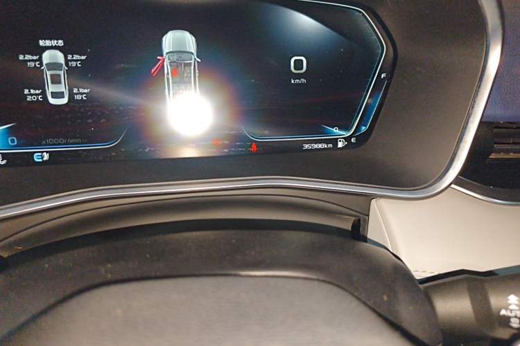 Used Geely Auto Preface 2021 Revised Version 2.0TD Luxury Edition Odometer Close Up
