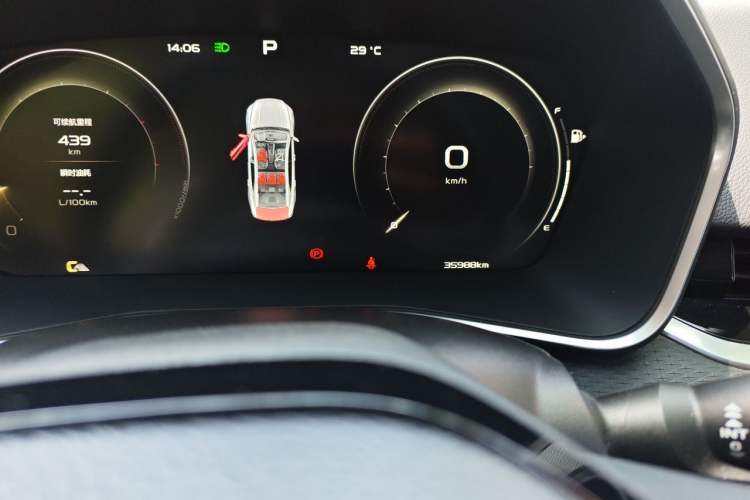 Used Geely Auto Preface 2021 2.0TD Luxury+ Version Odometer Close Up