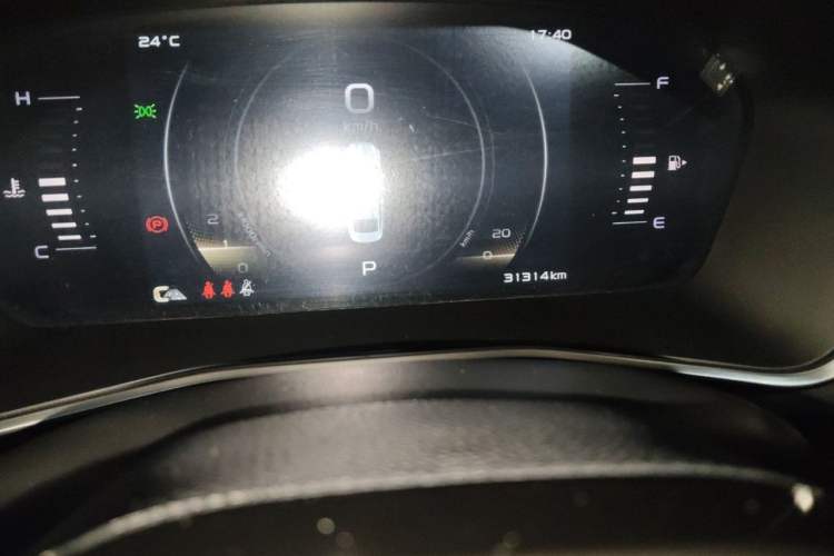 Used Geely Auto Preface 2021 2.0TD Luxury Version Odometer Close Up