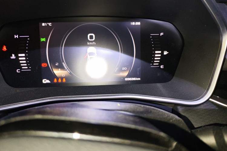 Used Geely Auto Preface 2021 2.0TD Luxury Version Odometer Close Up