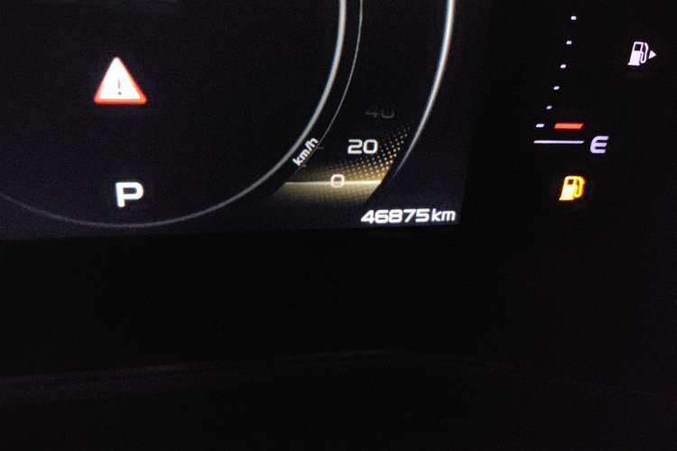 Used Geely Auto Preface 2021 2.0TD Luxury Version Odometer Close Up