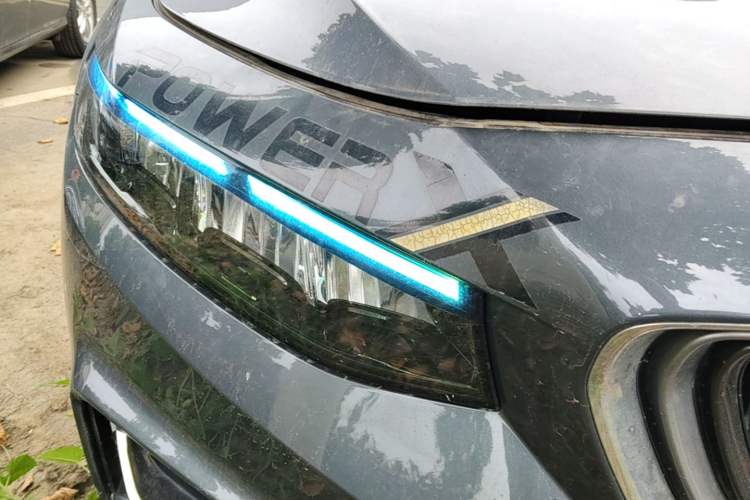 Used Geely Auto Preface 2021 Revised Version 2.0TD Luxury Edition Right Front Headlight