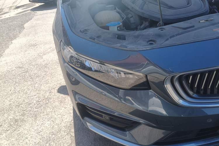 Used Geely Auto Preface 2021 Revised Version 2.0TD Luxury Edition Right Front Headlight