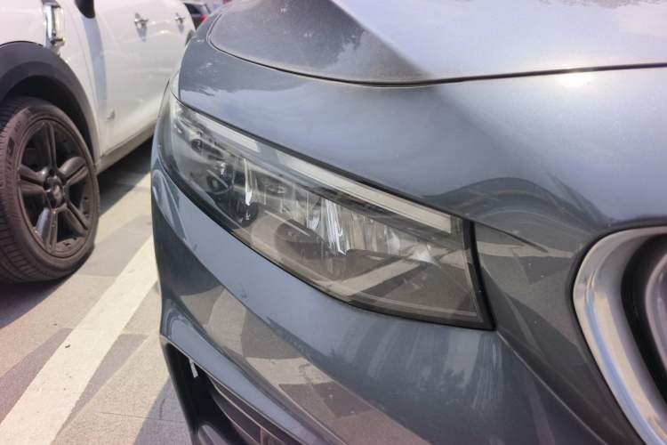 Used Geely Auto Preface 2021 2.0TD Luxury Version Right Front Headlight