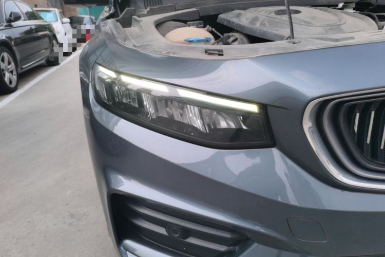 Used Geely Auto Preface 2021 2.0TD Luxury Version Right Front Headlight