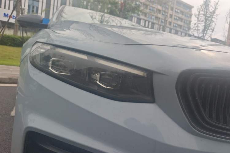 Used Geely Auto Preface 2021 2.0TD Space-Time Edition Starry Celestial Right Front Headlight