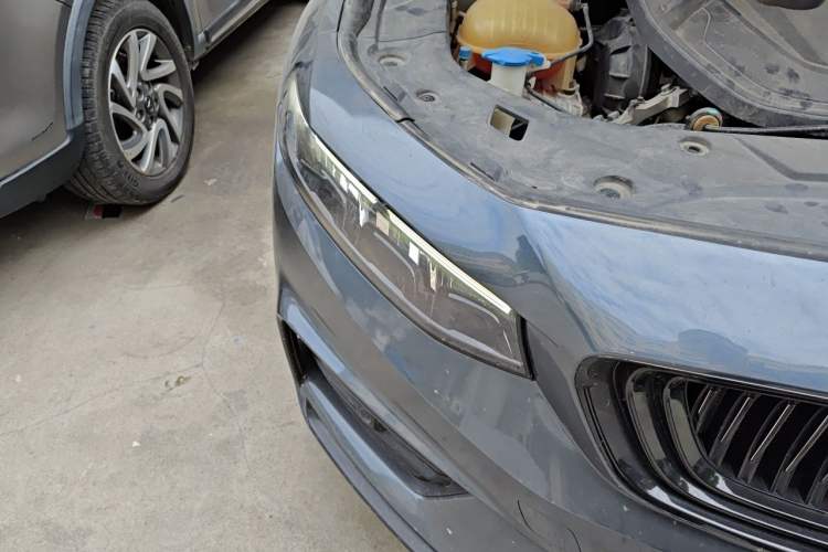 Used Geely Auto Preface 2021 Revised Version 2.0TD Luxury Edition Right Front Headlight