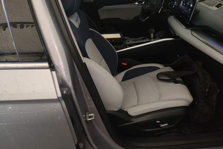 Used Geely Auto Preface 2021 Revised Version 2.0TD Luxury Edition Right Front Seat