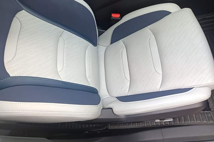 Used Geely Auto Preface 2021 Revised Version 2.0TD Luxury Edition Right Front Seat