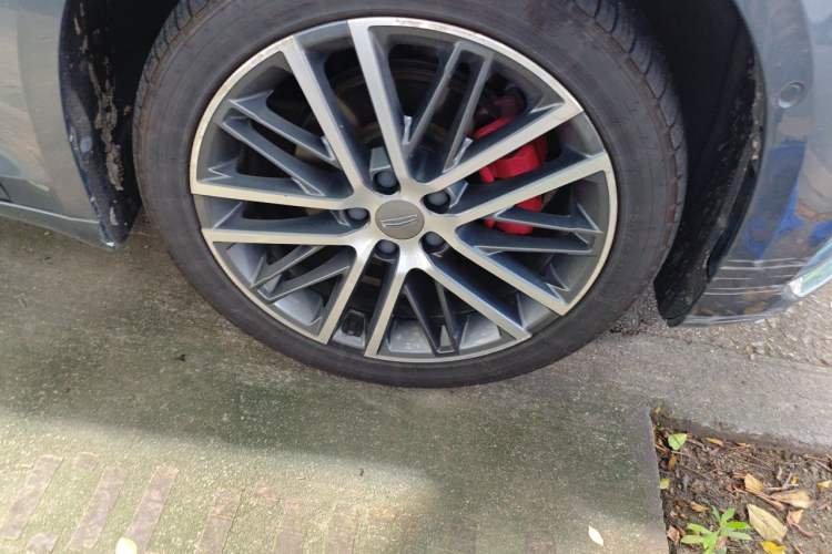Used Geely Auto Preface 2021 2.0TD Luxury Version Right Front Wheel Hub