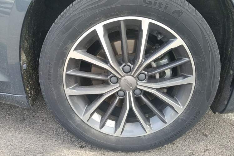Used Geely Auto Preface 2021 2.0TD Luxury Version Right Front Wheel Hub