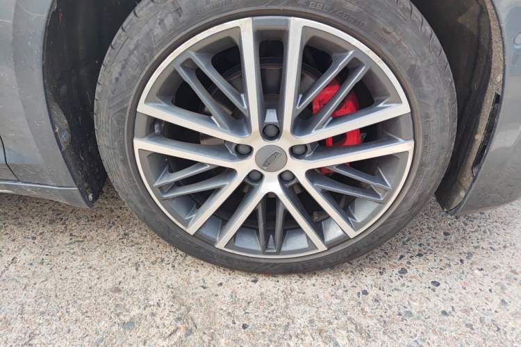 Used Geely Auto Preface 2021 Revised Version 2.0TD Luxury Edition Right Front Wheel Hub