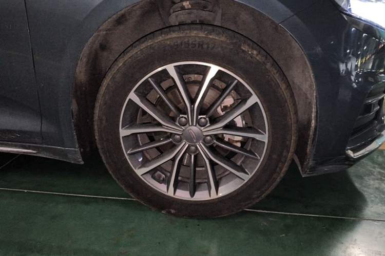 Used Geely Auto Preface 2021 2.0TD Luxury Version Right Front Wheel Hub