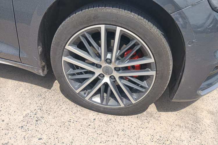 Used Geely Auto Preface 2021 Revised Version 2.0TD Luxury Edition Right Front Wheel Hub