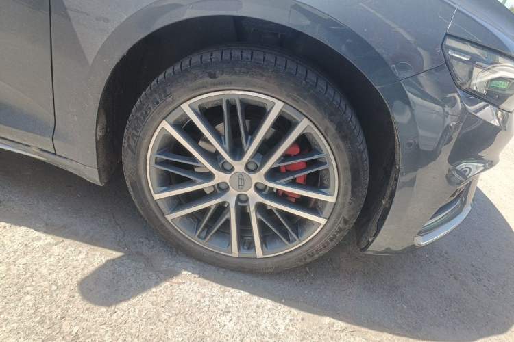 Used Geely Auto Preface 2021 Revised Version 2.0TD Luxury Edition Right Front Wheel Hub