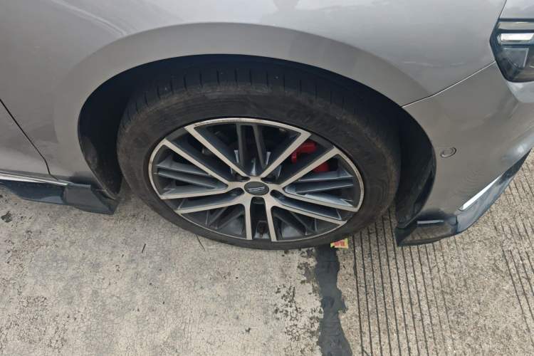Used Geely Auto Preface 2021 Revised Version 2.0TD Luxury Edition Right Front Wheel Hub