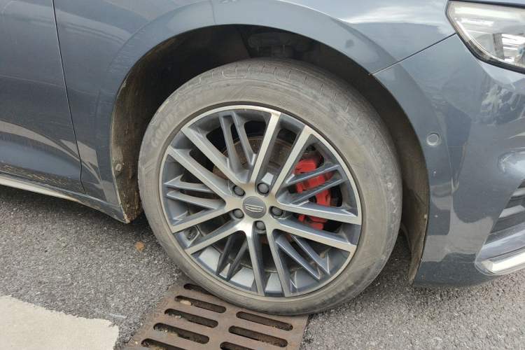 Used Geely Auto Preface 2021 2.0TD Luxury Version Right Front Wheel Hub