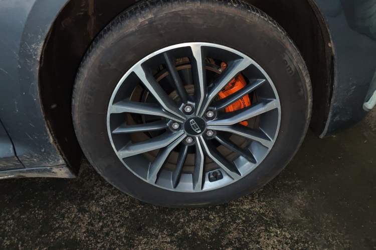 Used Geely Auto Preface 2021 2.0TD Luxury Version Right Front Wheel Hub