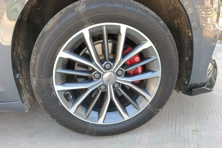Used Geely Auto Preface 2021 2.0TD Luxury Version Right Front Wheel Hub