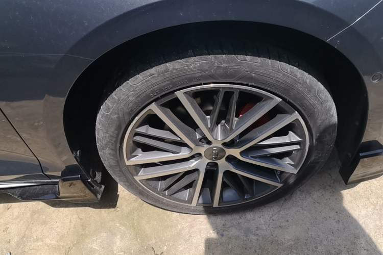 Used Geely Auto Preface 2021 Revised Version 2.0TD Luxury Edition Right Front Wheel Hub