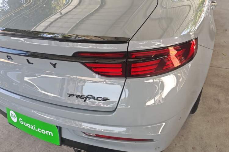 Used Geely Auto Preface 2021 2.0TD Space-Time Edition Starry Celestial Right Rear Taillight