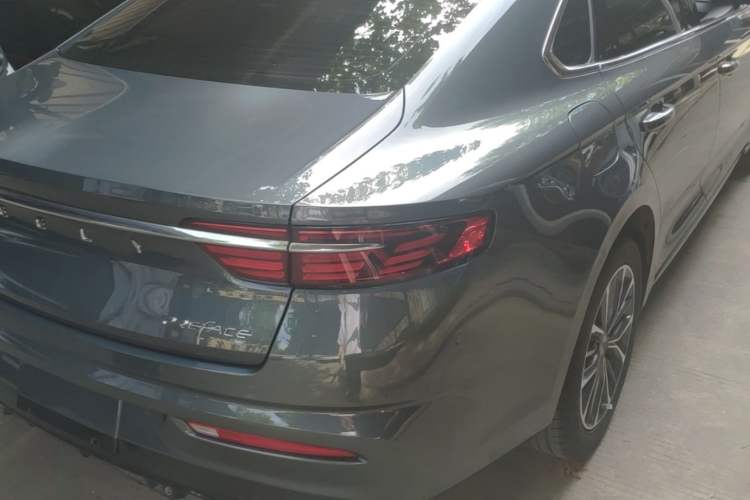 Used Geely Auto Preface 2021 2.0TD Luxury Version Right Rear Taillight