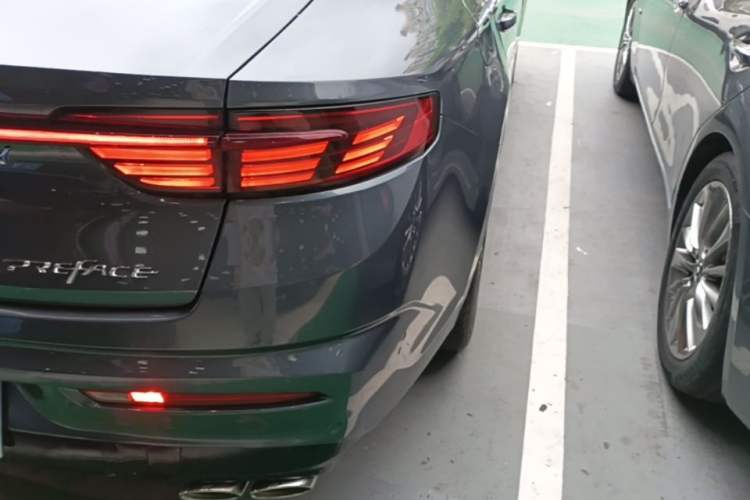 Used Geely Auto Preface 2021 Revised Version 2.0TD Luxury Edition Right Rear Taillight