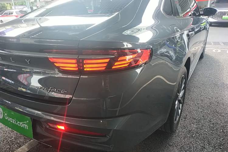 Used Geely Auto Preface 2021 2.0TD Luxury Version Right Rear Taillight