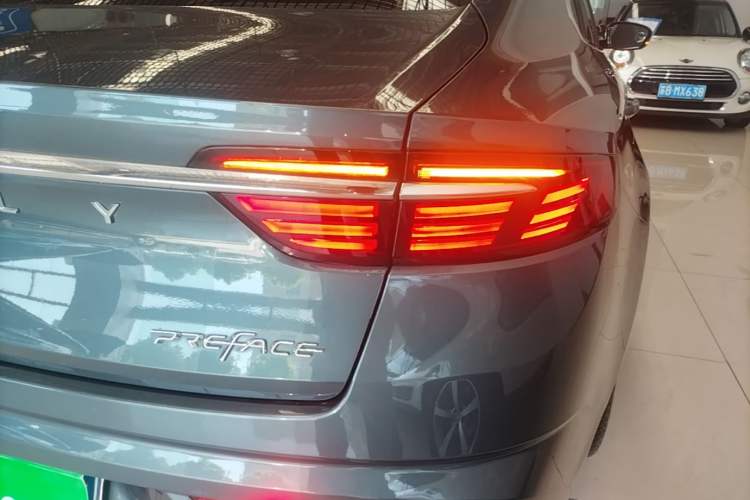 Used Geely Auto Preface 2021 2.0TD Luxury Version Right Rear Taillight