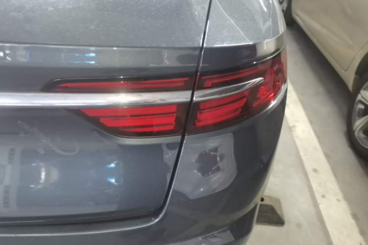 Used Geely Auto Preface 2021 Revised Version 2.0TD Luxury Edition Right Rear Taillight