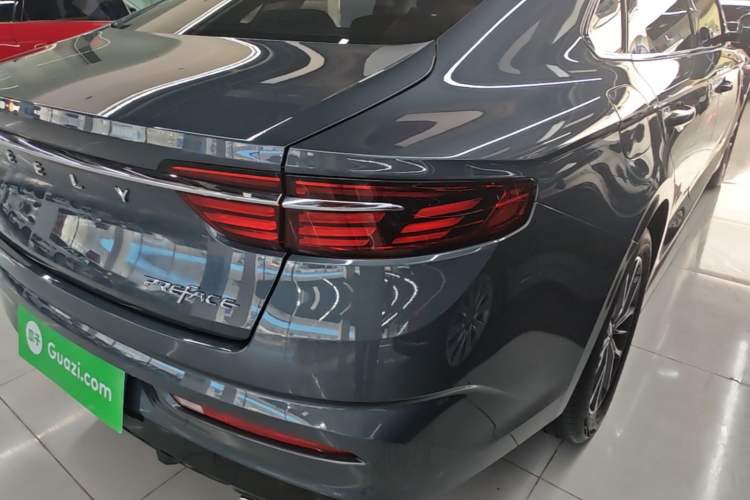 Used Geely Auto Preface 2021 2.0TD Luxury Version Right Rear Taillight