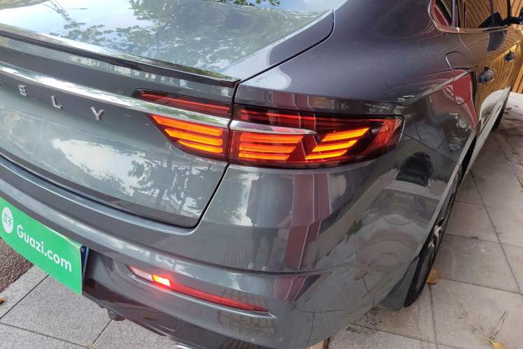 Used Geely Auto Preface 2021 Revised Version 2.0TD Luxury Edition Right Rear Taillight